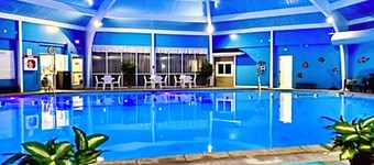 Poconos Retreat Near pools, Lakes,Water parks,Casino and all shoppings,Game room