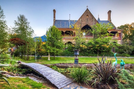 Property grounds. Palace in Ballarat