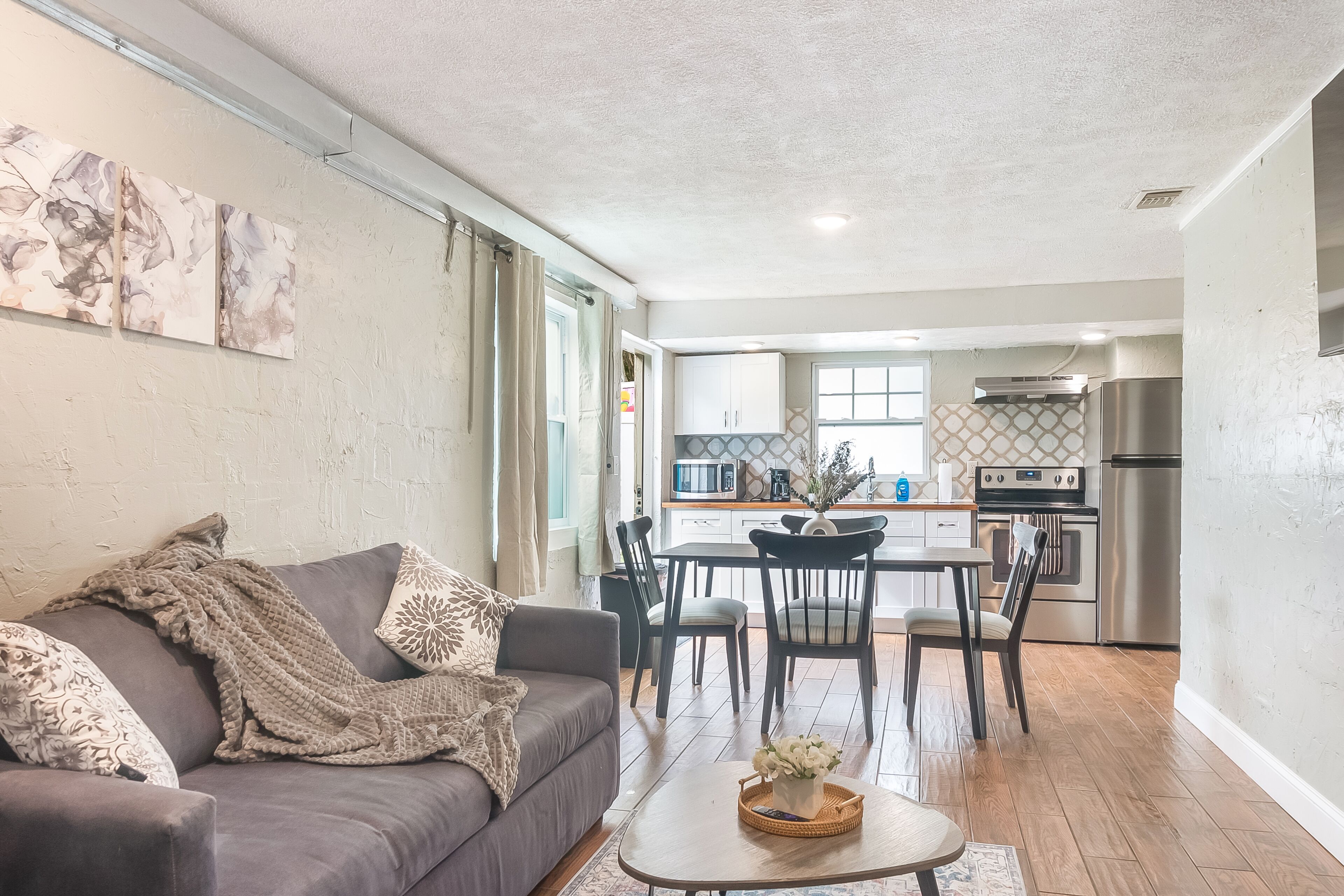 Fantastic Remodeled 1BR Close to the Beach