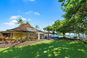 Exterior - Includes Mauna Lani Beach Club Pass. Fairways at Mauna Lani 704 (Waimea)