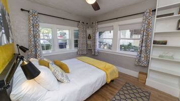 3 bedrooms, desk, iron/ironing board, free WiFi