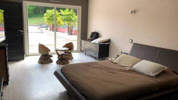 7 slaapkamers, wifi, beddengoed