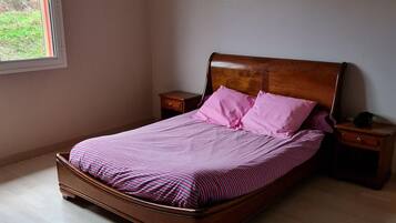 7 chambres, Wi-Fi, draps fournis