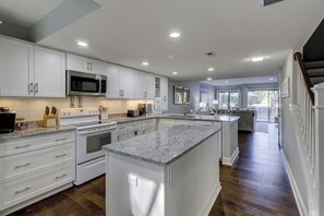 Fridge, microwave, dishwasher, coffee/tea maker