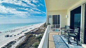 Property grounds - 5th Fl Gulf-Front Wrap Balcony~2 Same-Floor Reserved Parking~Beach Chairs Incl. (panama city beach)