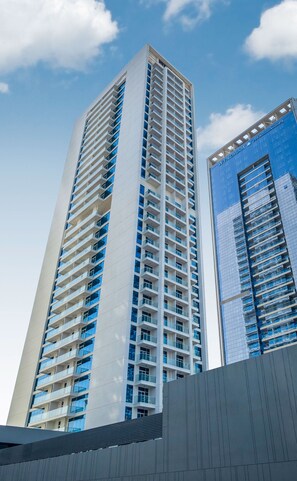 Front of property - HiGuests - Studio One (Dubai)