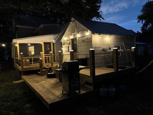 Historic home on Smith Island w/ dock!