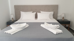 Family Suite, Garden View | Hypo-allergenic bedding, minibar, soundproofing, free WiFi - Odos Oneiron Tavronitis Bay (Platanias)