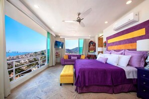 14 quartos, cofres nos quartos, escrivaninha