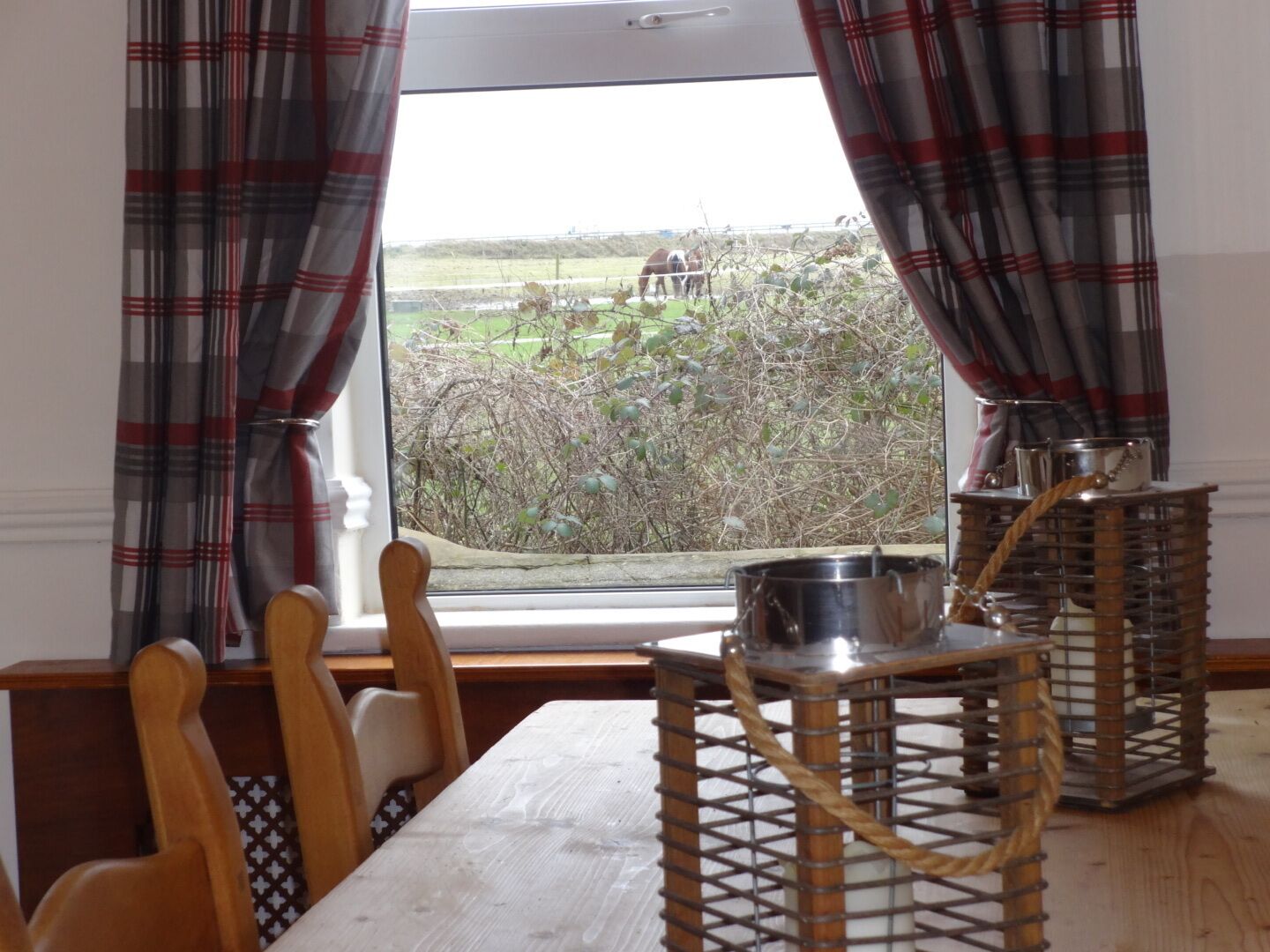 Cottage | Private kitchen | Fridge, microwave, oven, stovetop