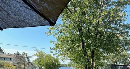 Cozy Cottage by the Lake! Kayaks! BIG Deck w/ Great Lake Views! Golf Cart Rental