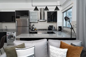 Fridge, microwave, oven, coffee/tea maker - KingBed-BestLocation-WiFi-Gym-CityView-YellowKey** (Santo Domingo)