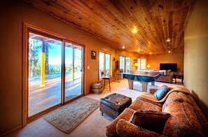 Smart TV, fireplace, DVD player, ping pong -  Midnight Blu -Mountain Retreat Near Pactola Lake - Hot Tub  • Scenic Views (Rapid City)