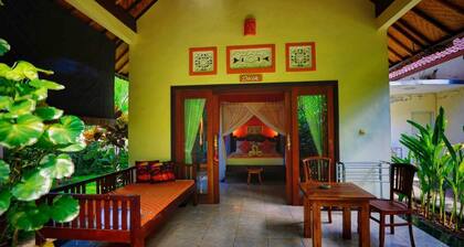 Kirana Homestay - Dusk Bungalow