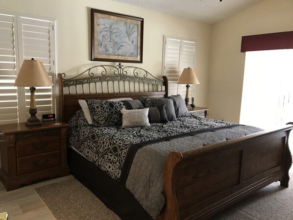 4 bedrooms, in-room safe, iron/ironing board, travel crib