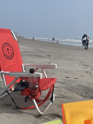 Beach nearby - Full Remodel-everything is new!  1.5 blks from beach and boardwalk (Wildwood)