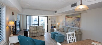 Beach Side Ocean View w/POOL Sleeps 6 & Elevators! Updated Condo!
