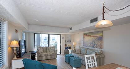 Beach Side Ocean View w/POOL Sleeps 6 & Elevators! Updated Condo!