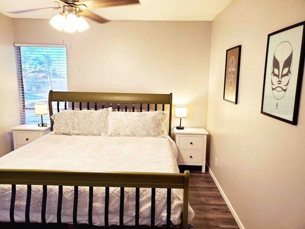 1 chambre, bureau, fer et planche à repasser, Wi-Fi gratuit