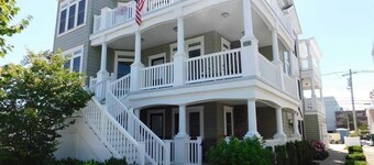 9th & Wesley Ave - Downtown fantastic location