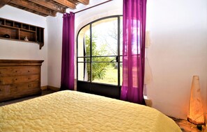 4 chambres, Wi-Fi gratuit, draps fournis