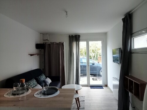 Renovated studio with terrace Casteljaloux Centre