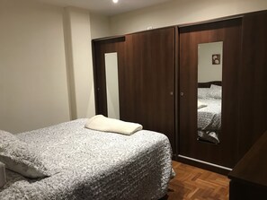 2 bedrooms