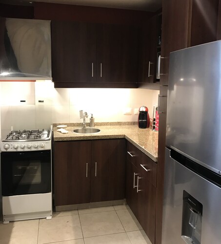 Spacious, bright and excellent condition in the Center