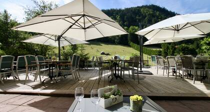 Gite sleeps 16 - Holidays/Seminars/WE