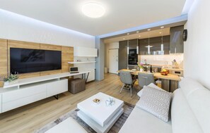 TV - 2 bedroom amazing apartment in Pula (Pula)