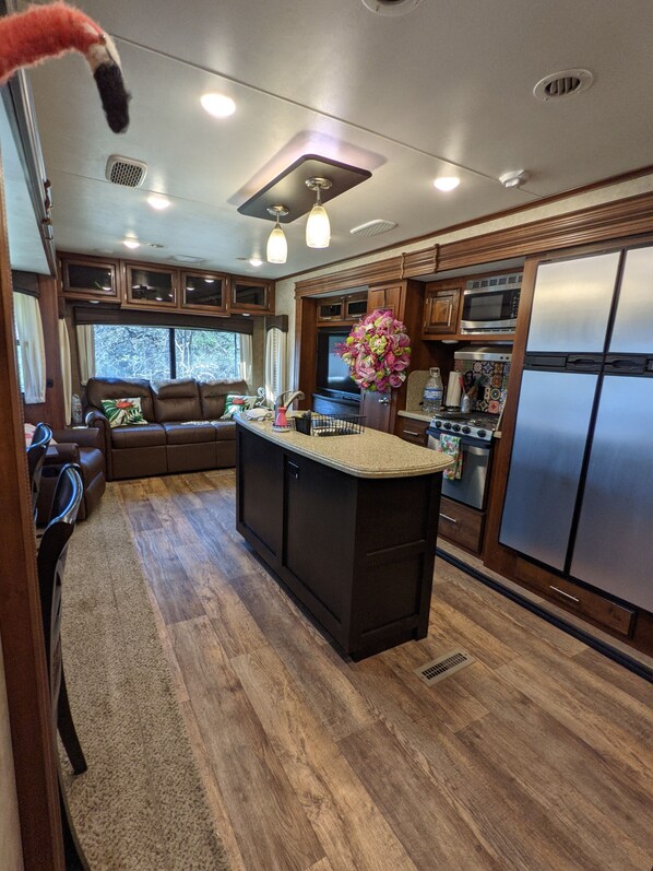 Interior - Glamping in a luxurious Travel Trailer (Georgetown)