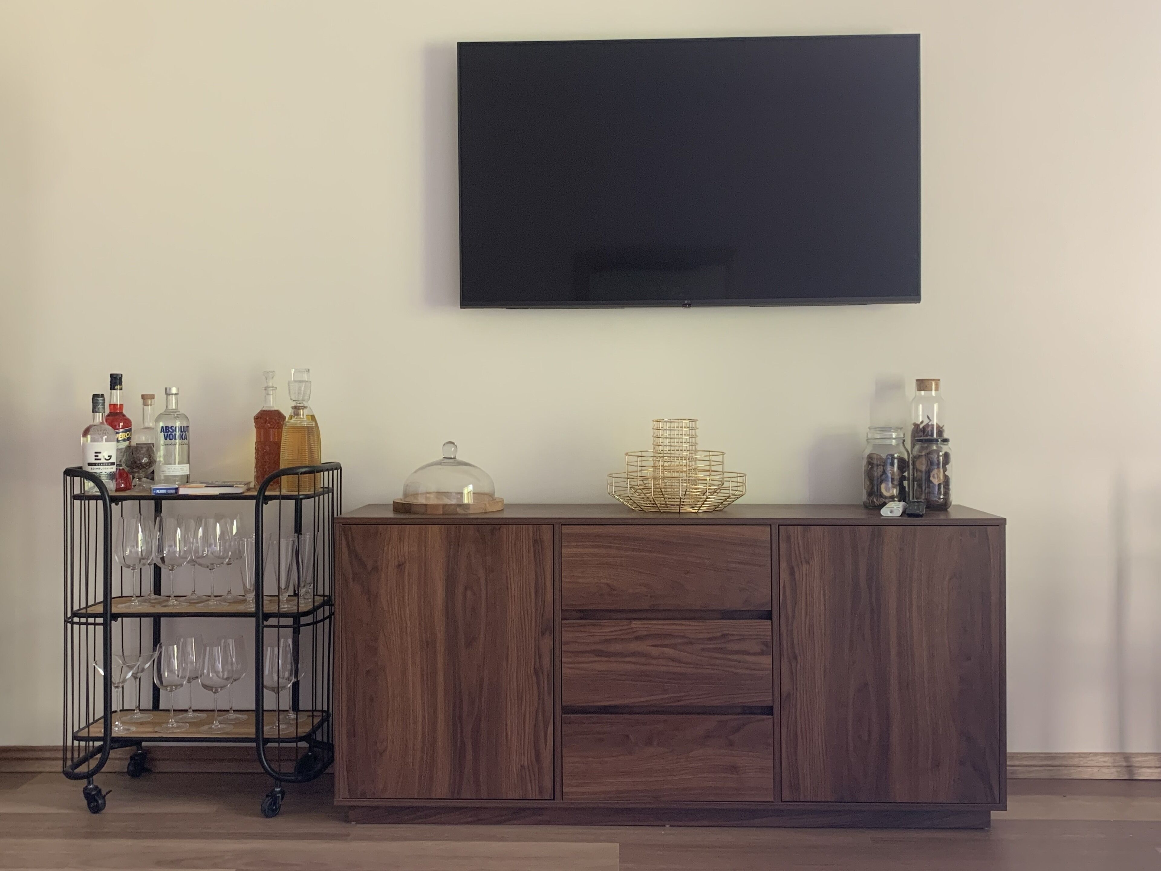 Resort style home set among boutique vineyards.   — image 16