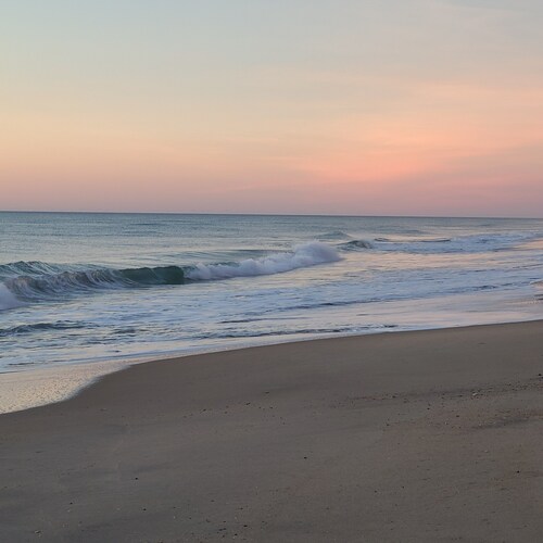 Shore Beats Work! (2040 Sq ft)