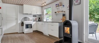 Gorgeous home in Glesborg with kitchen