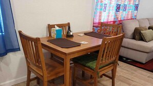Dining - Death Valley Gateway -Suite B (Beatty)