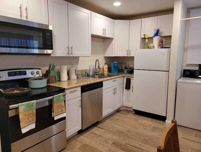Death Valley Gateway -Suite B