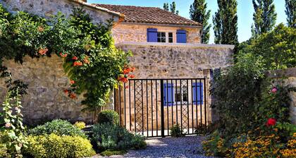 2 bedroom pet friendly home in Lussan