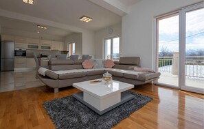 TV, fireplace, table football, ping pong