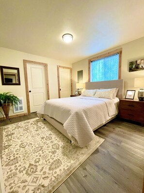 3 bedrooms, iron/ironing board, WiFi