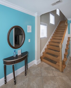 Interior - Casa Coral 4 Bed 4 Bath with EV charging (Kure Beach)