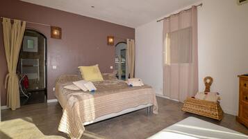 2 chambres, lit parapluie, Wi-Fi gratuit, draps fournis