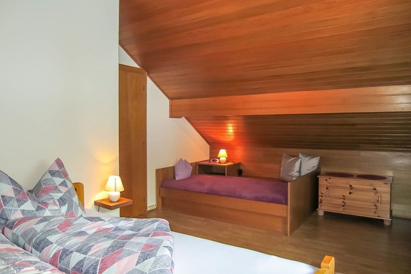 Meubles, Bâtiment, Confort, Bois, Oreiller, Cadre De Lit, Design Intérieur, Sol, Maison, Lit