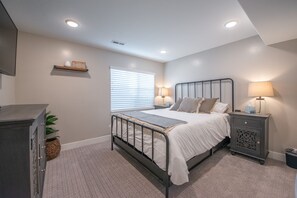 2 soverom, strykejern/-brett, wi-fi og sengetøy