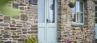 Stone Cottage With Indoor Swimming Pool In Stunning Rural Location Near Ocean