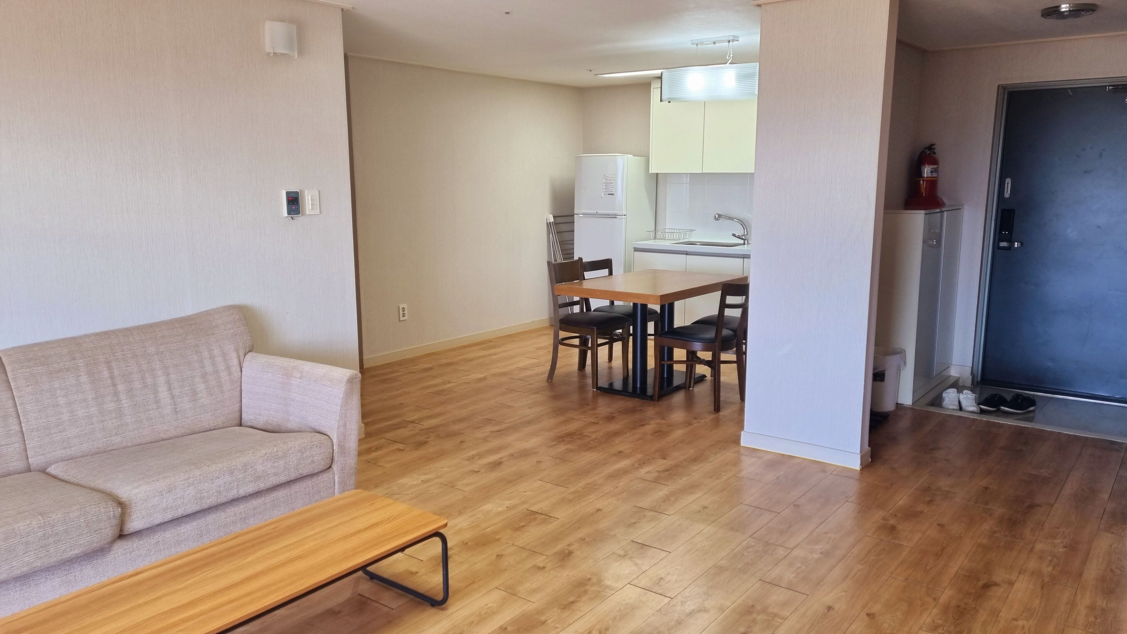 1 bedroom, soundproofing, free wifi, bed sheets