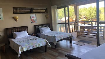 3 bedrooms, bed sheets