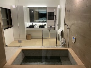 Private Vacation Home, Non Smoking | Bathroom | Combined shower/bathtub, free toiletries, hair dryer, slippers - Moroisoso (Miura)