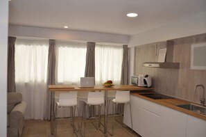 Private kitchen - City Suites Apartments (Valencia)