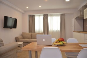 Dining - City Suites Apartments (Valencia)