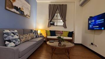 Classic-Suite, 2 Schlafzimmer, Balkon | Wohnbereich